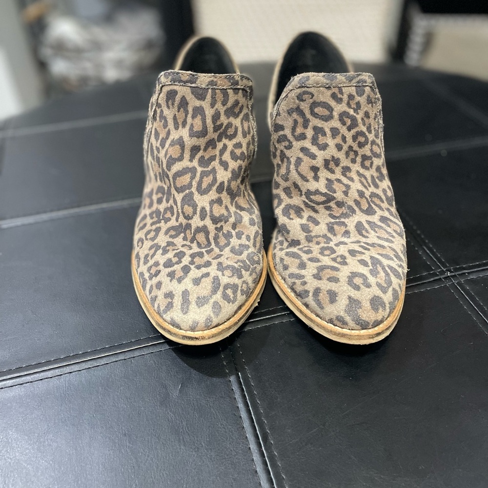 Stylish Leopard Print Ankle Booties